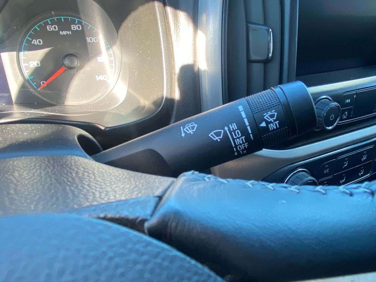 GMC Canyon 4WD Crew Cab 128" Elevation 2022