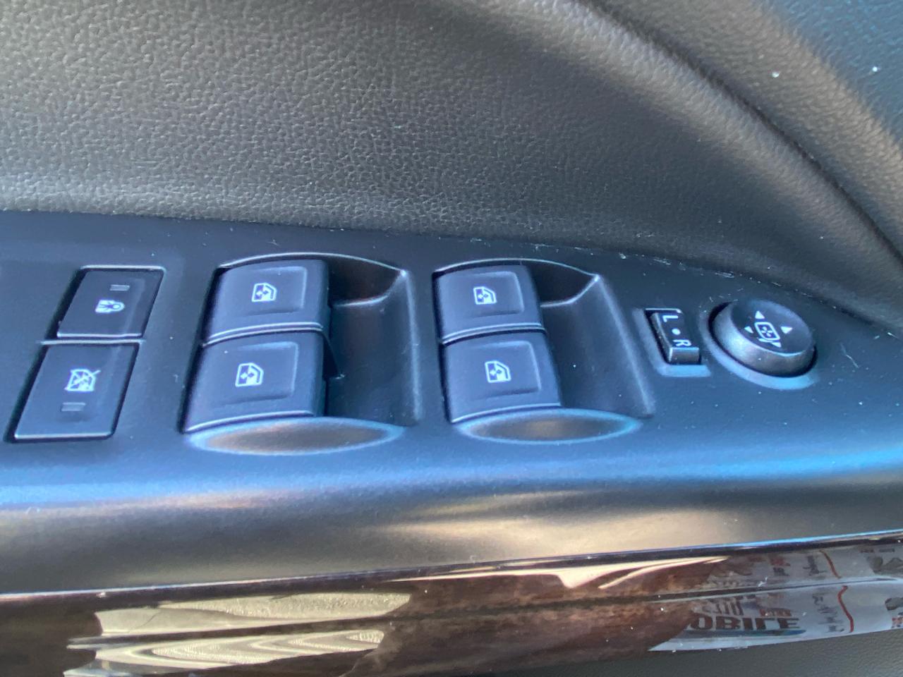 GMC Canyon 4WD Crew Cab 128" Elevation 2022