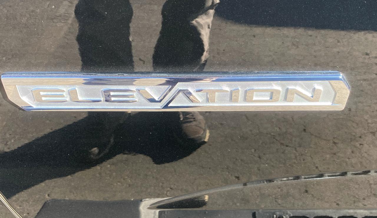 GMC Canyon 4WD Crew Cab 128" Elevation 2022