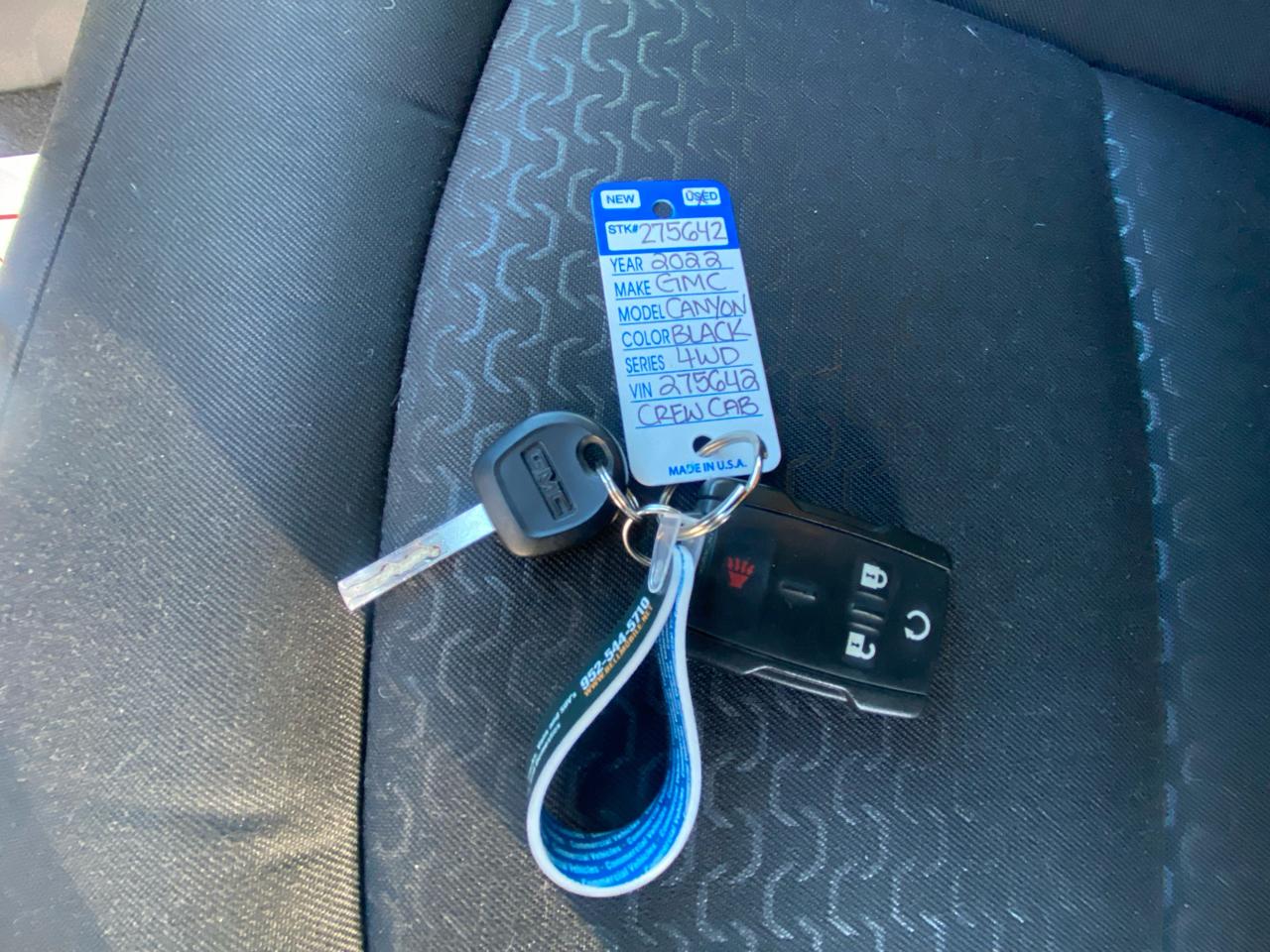 GMC Canyon 4WD Crew Cab 128" Elevation 2022