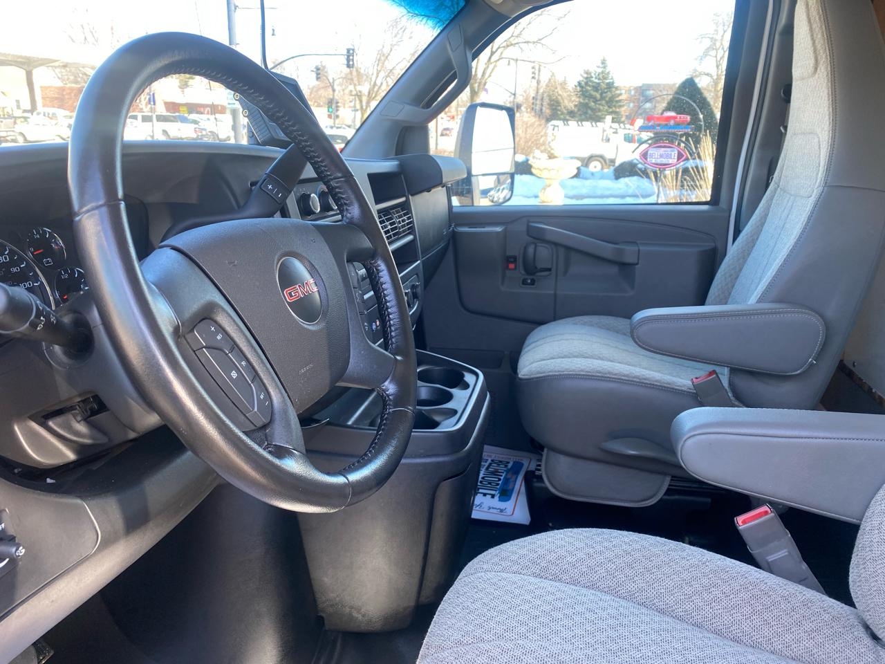 GMC Savana Commercial Cutaway 3500 Van 159" 2021