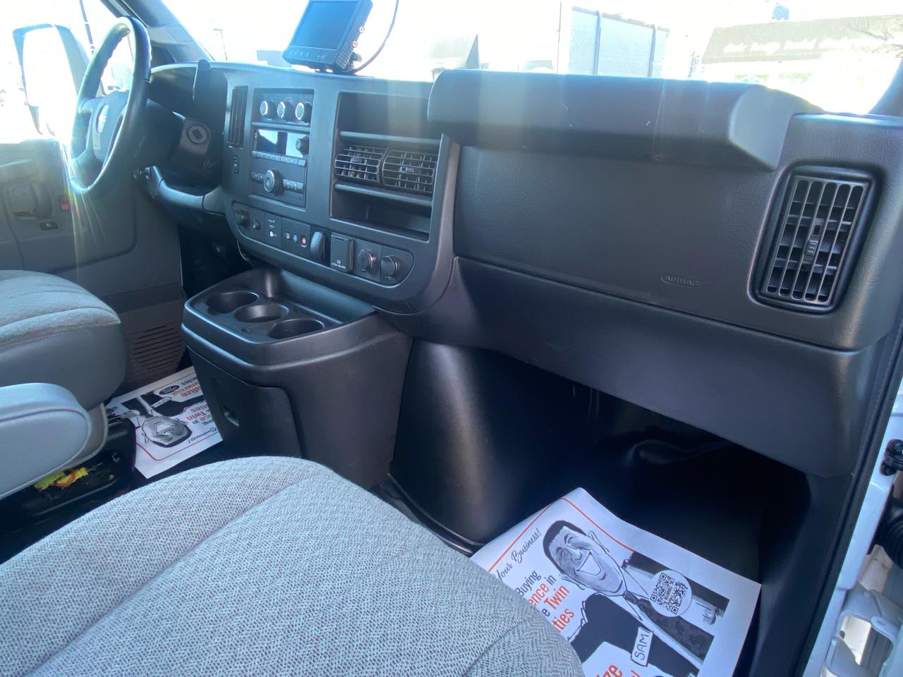 GMC Savana Commercial Cutaway 3500 Van 159" 2021