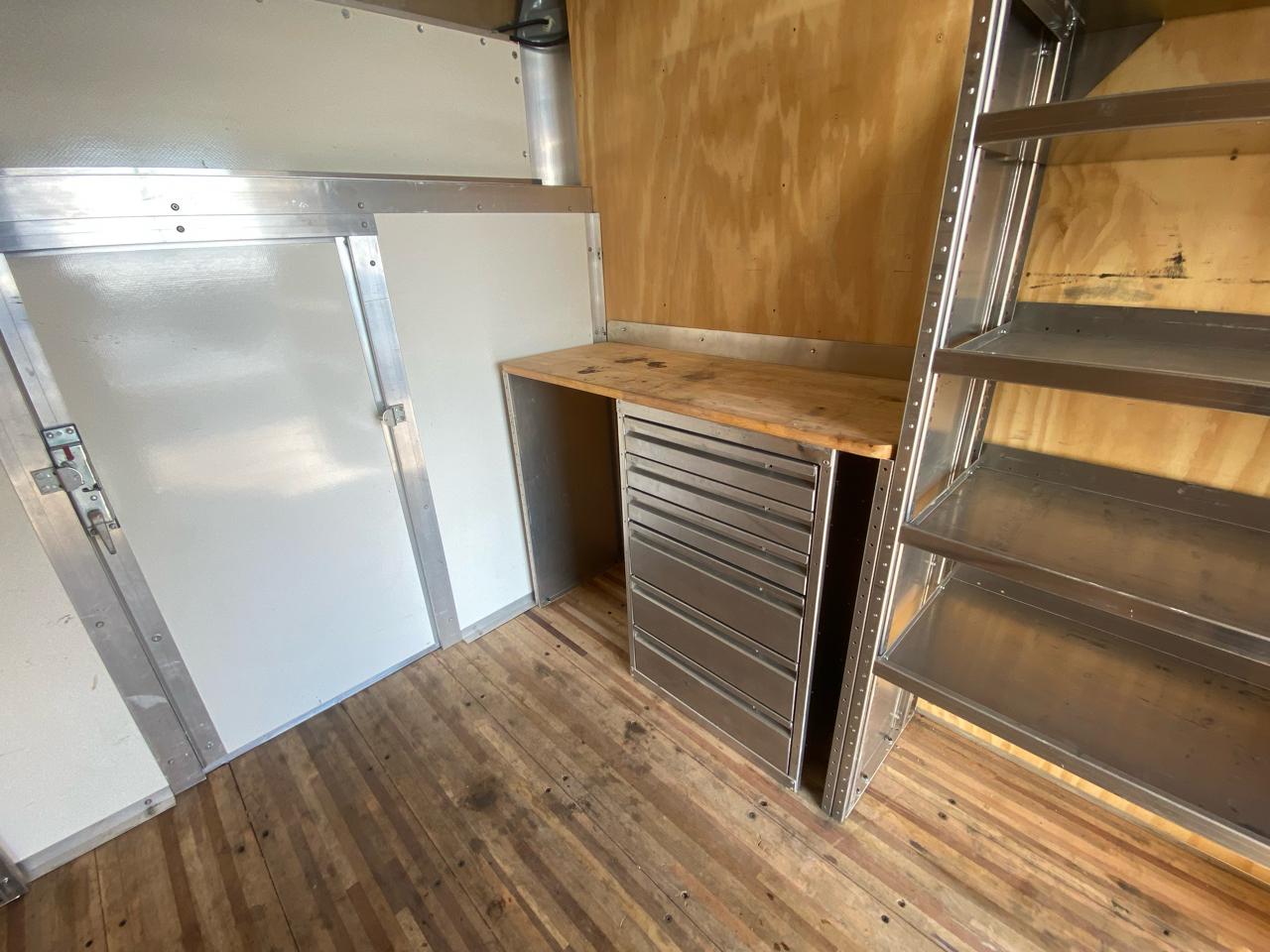 GMC Savana Cutaway  2021