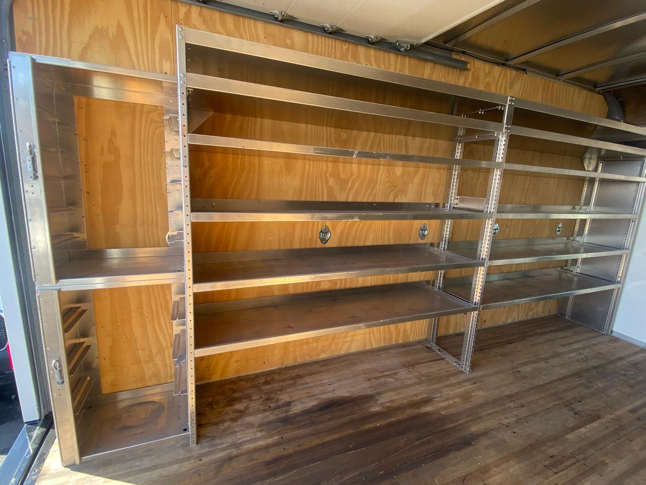 GMC Savana Cutaway  2021