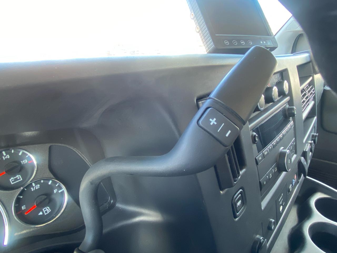 GMC Savana Cutaway  2021