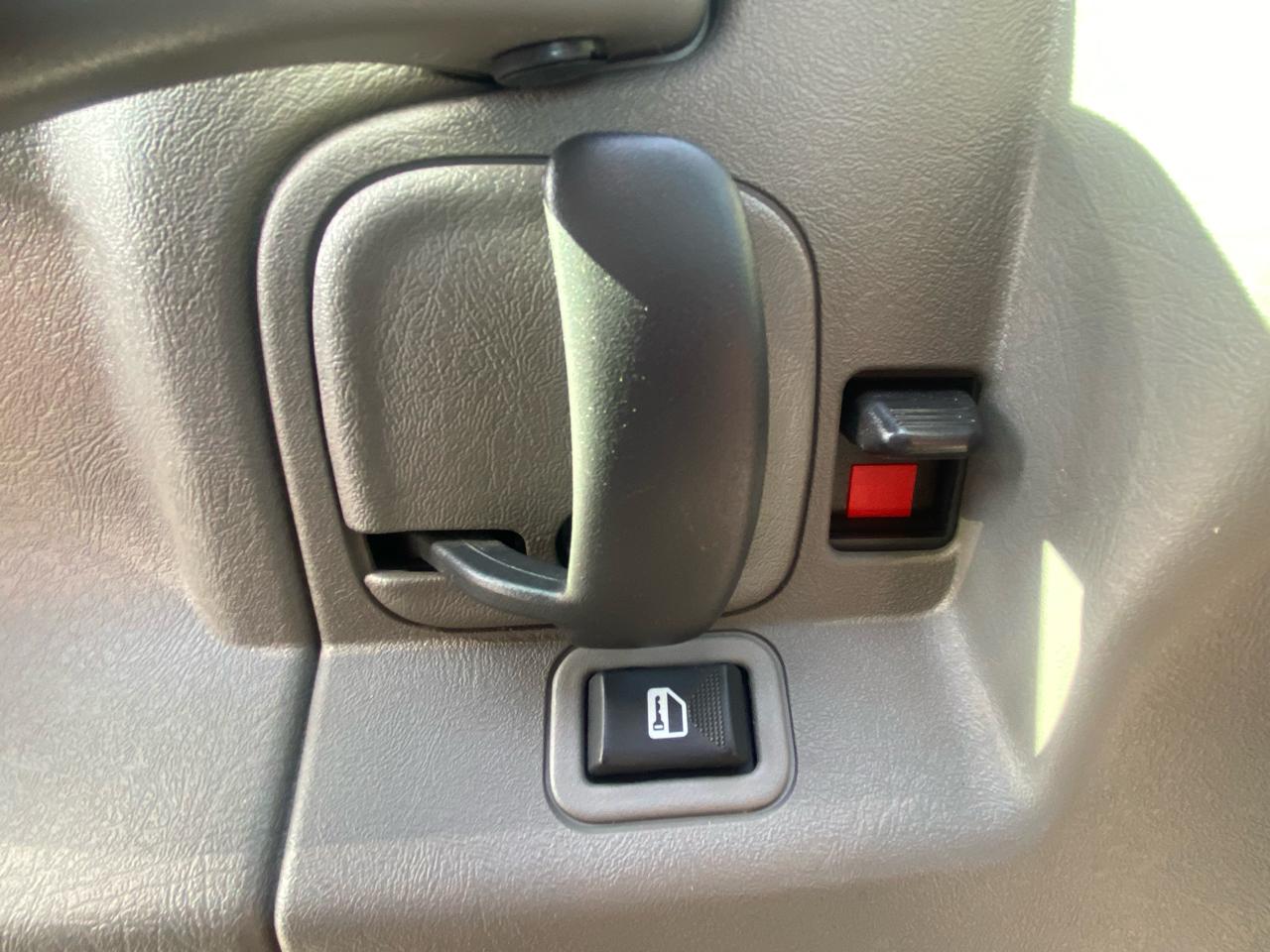 GMC Savana Cutaway  2021