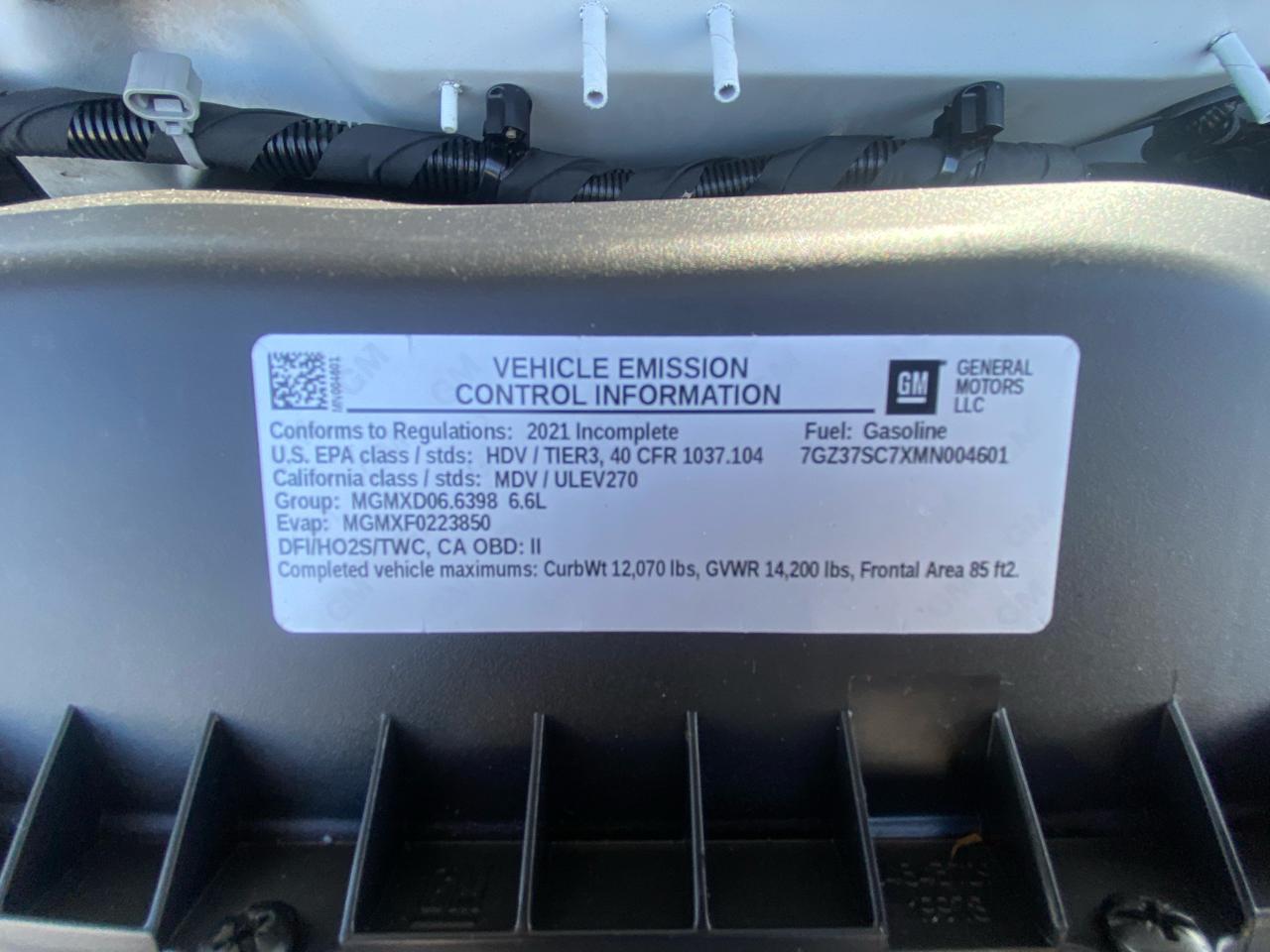 GMC Savana Cutaway  2021