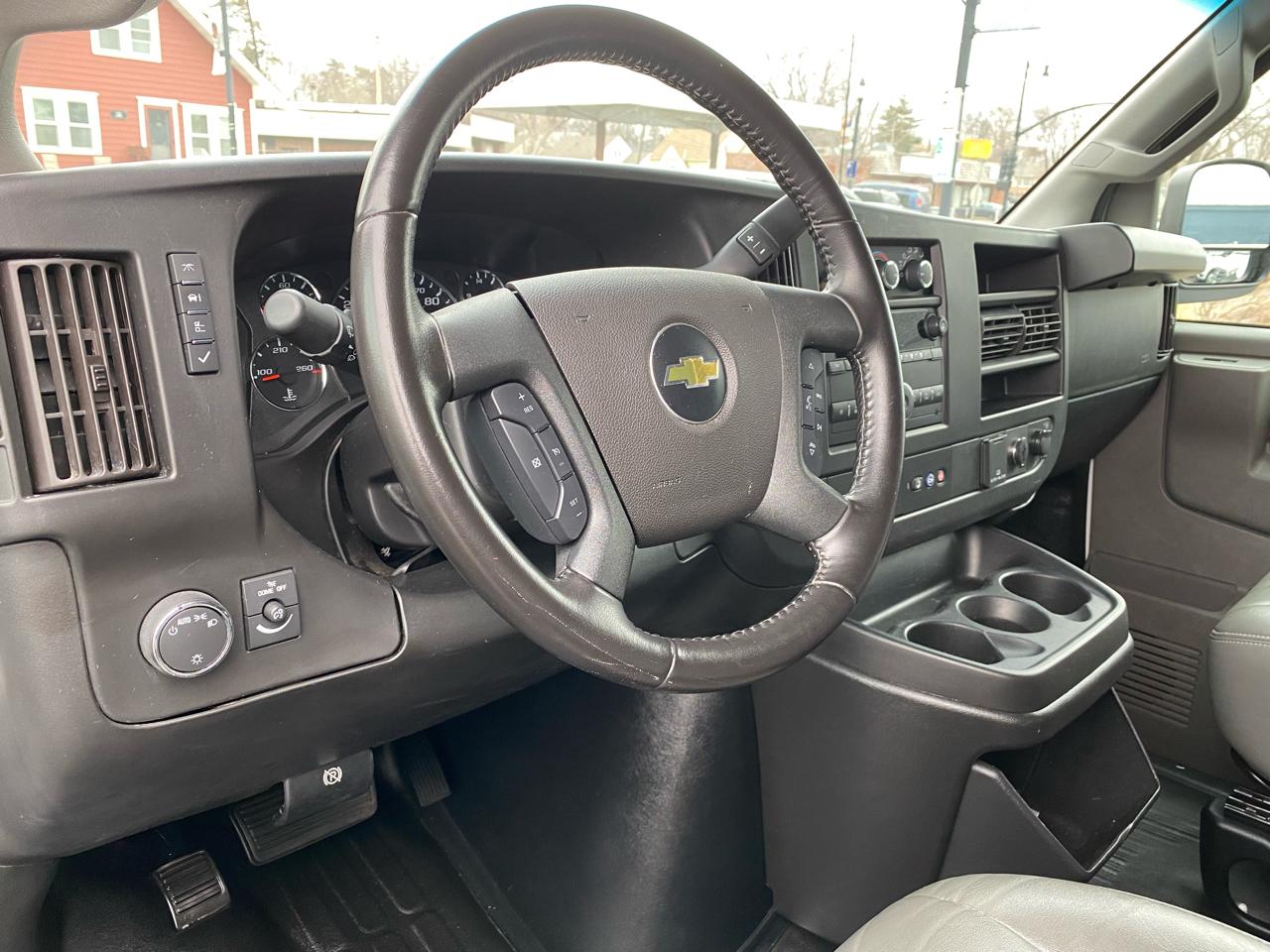 Chevrolet Express Cargo Van  2022