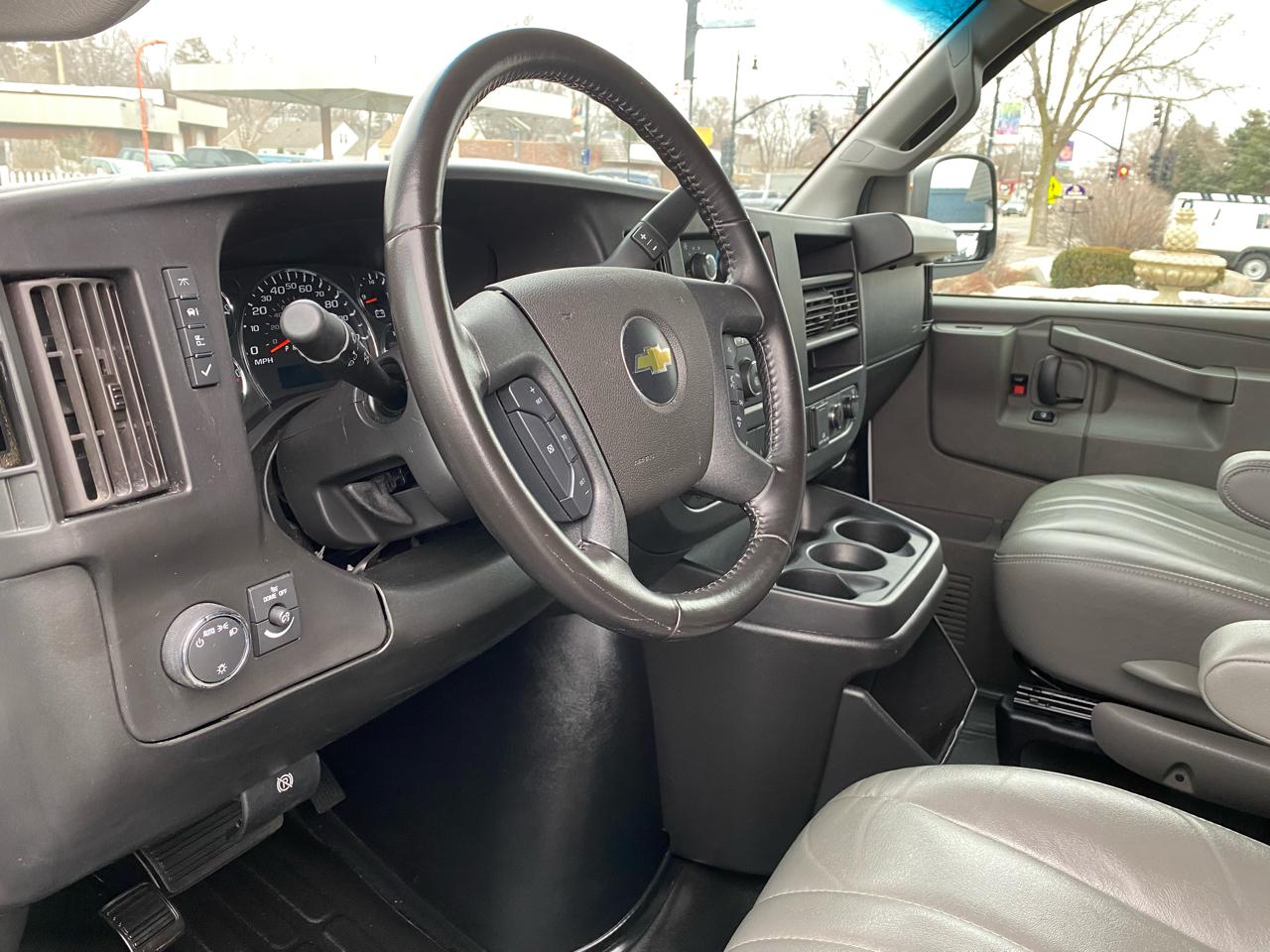 Chevrolet Express Cargo Van  2022