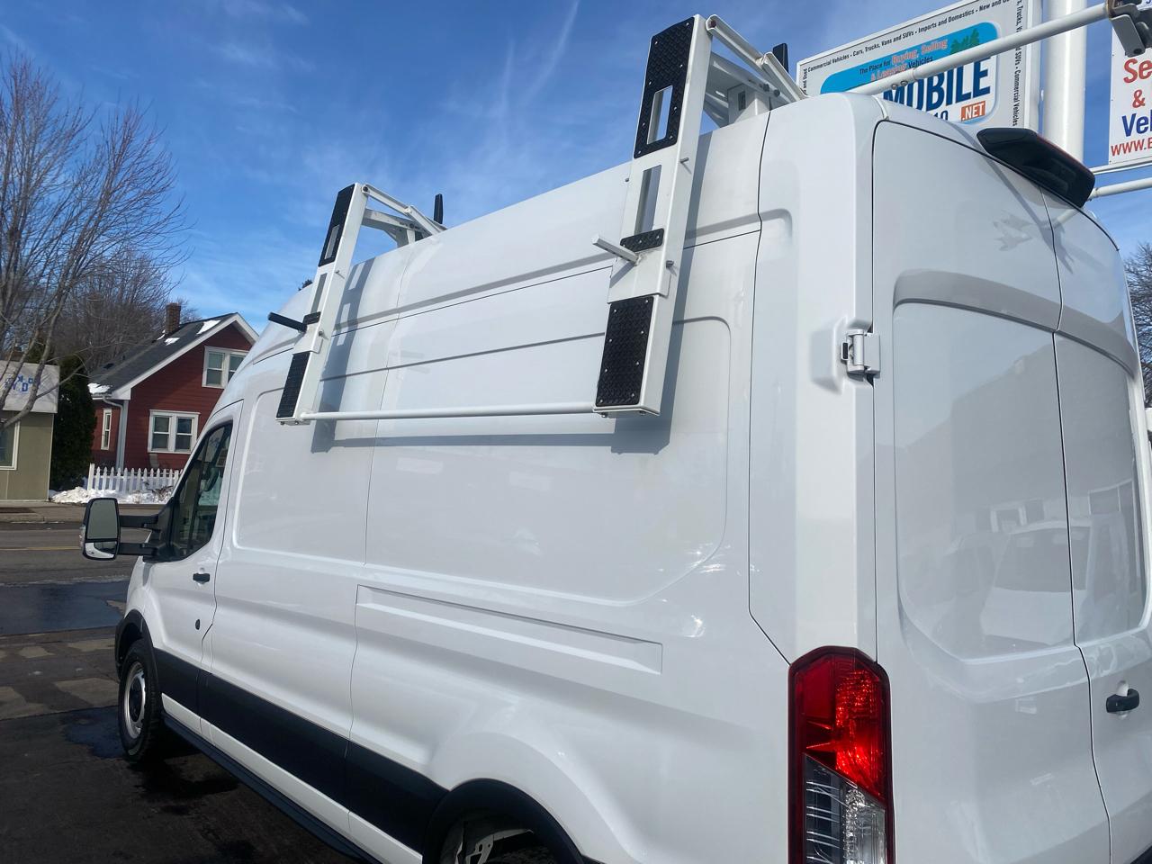 Ford Transit Cargo Van T-250 148" Hi Rf 9070 GVWR RWD 2023