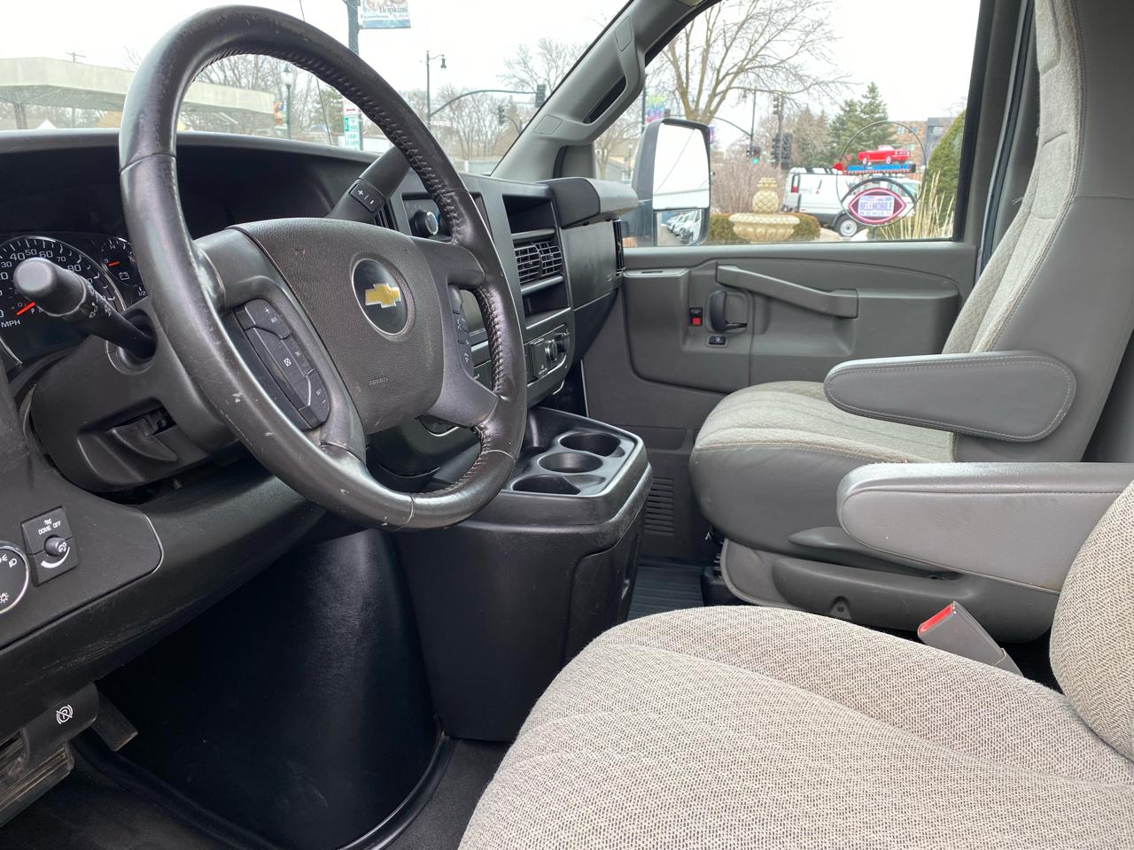 Chevrolet Express Commercial Cutaway 3500 Van 139" 2020