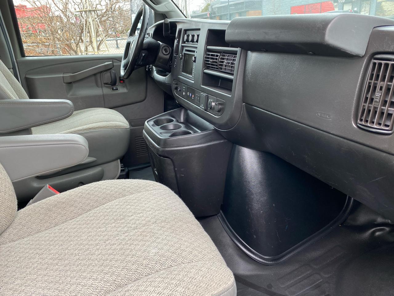 Chevrolet Express Commercial Cutaway 3500 Van 139" 2020