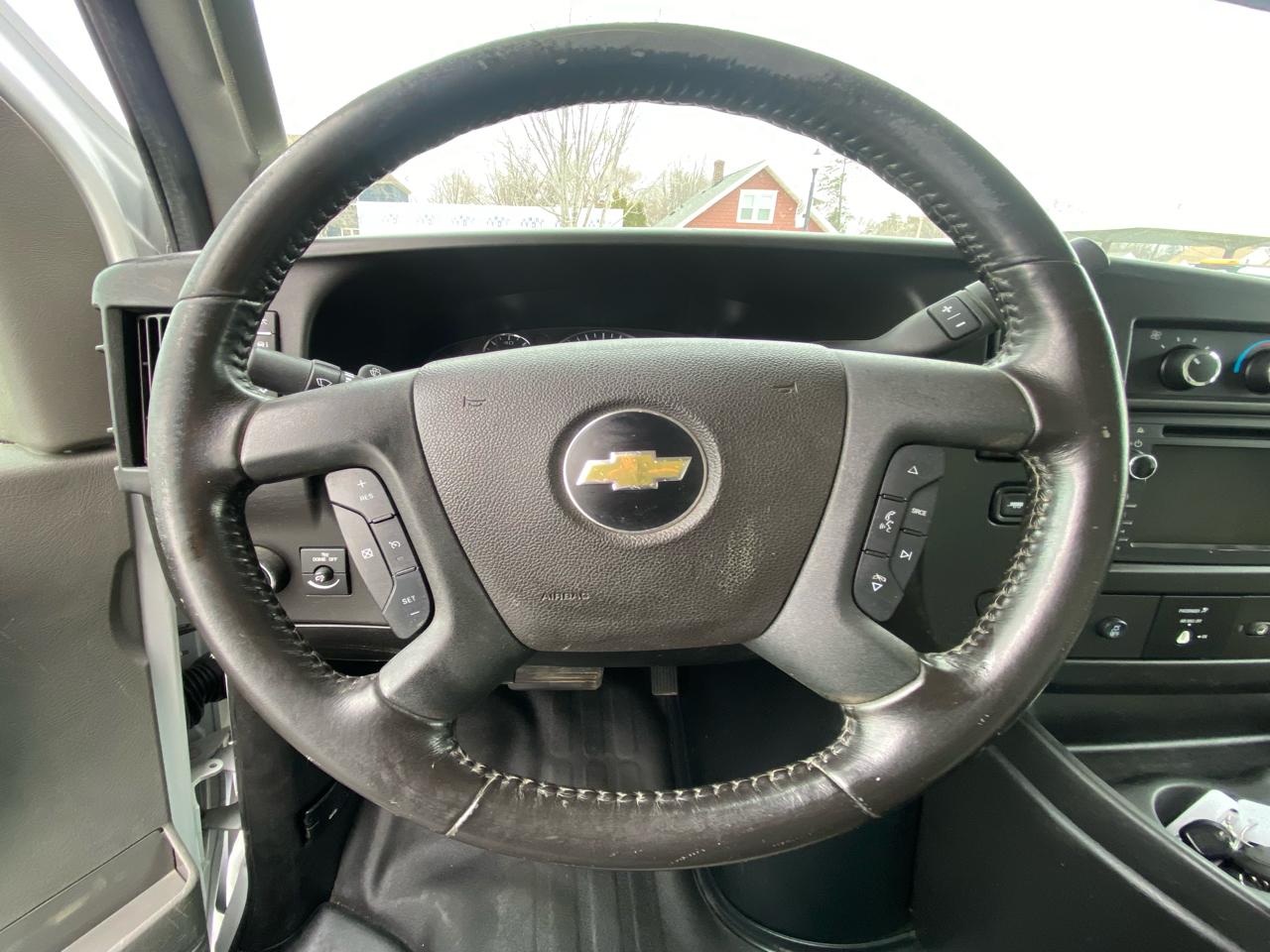 Chevrolet Express Commercial Cutaway 3500 Van 139" 2020