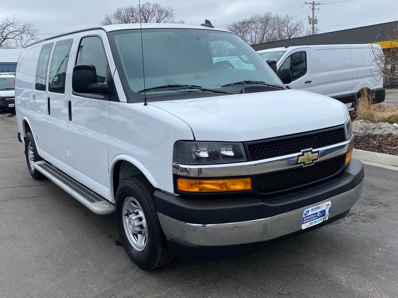 Chevrolet Express Cargo Van RWD 2500 135" 2024