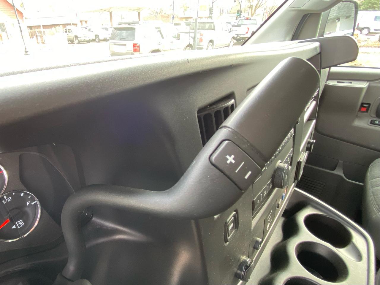 GMC Savana Cargo Van RWD 2500 135" 2024