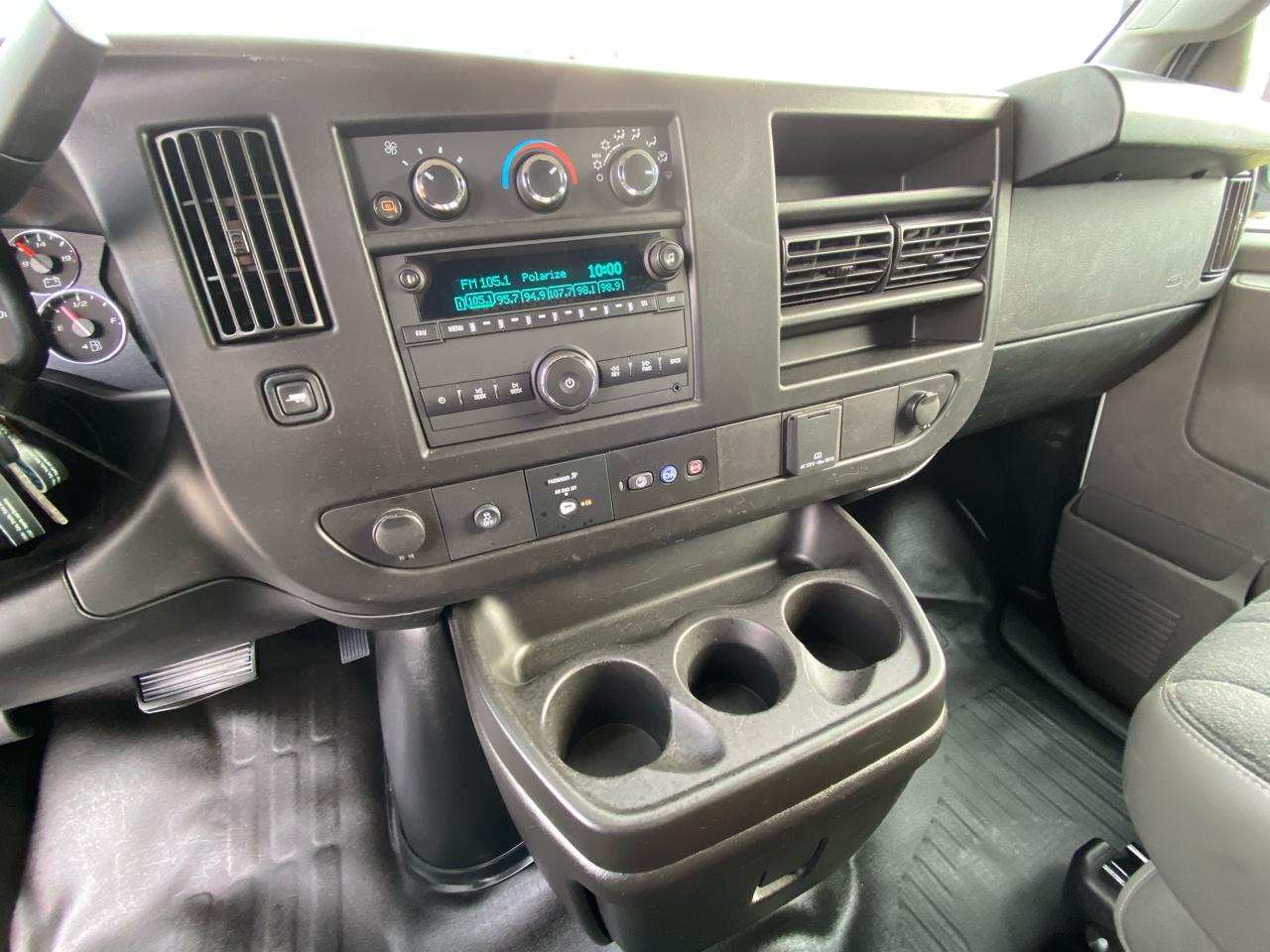 Chevrolet Express Cargo Van RWD 2500 135" 2024
