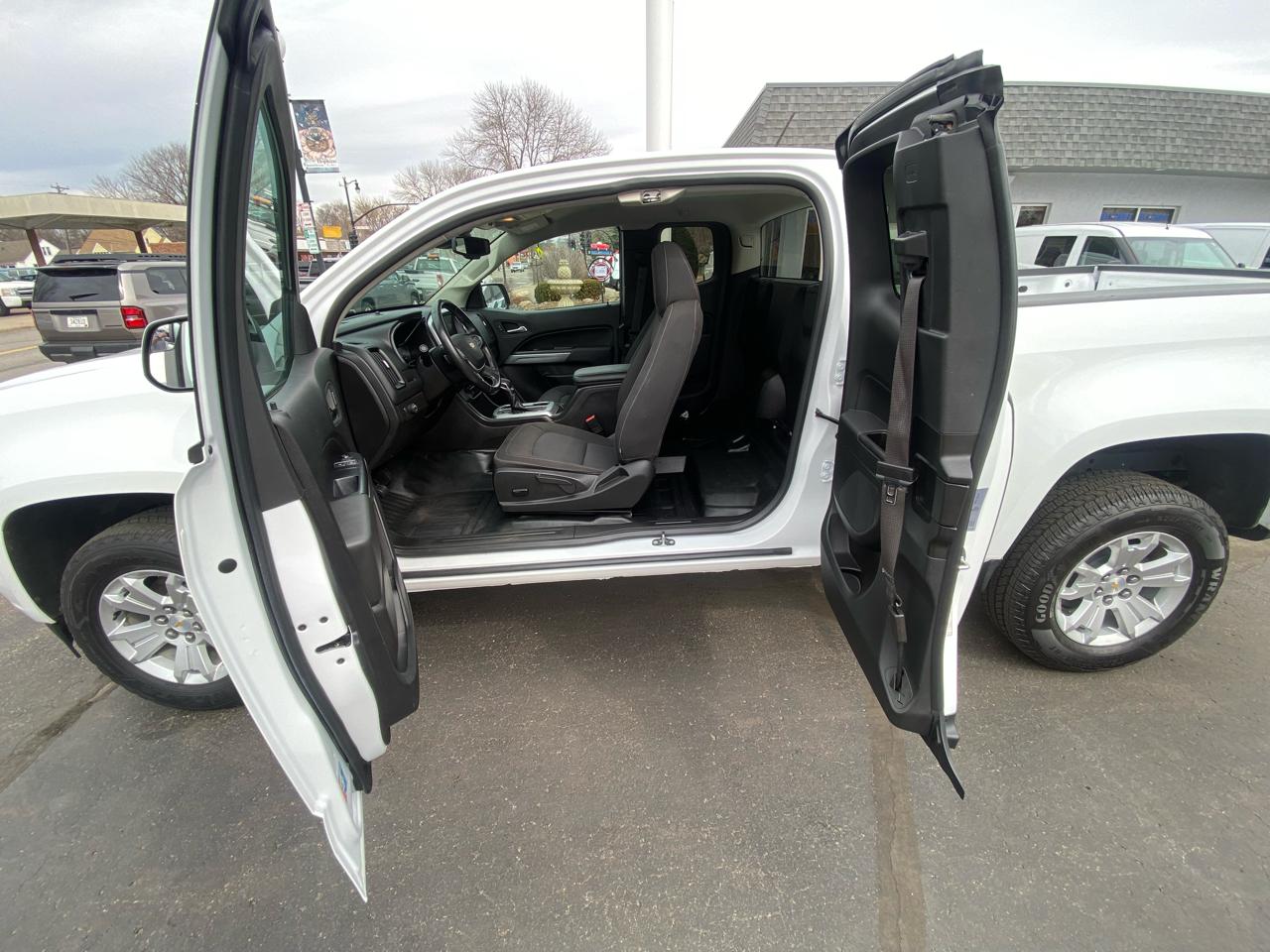 Chevrolet Colorado 2WD Ext Cab 128" LT 2022