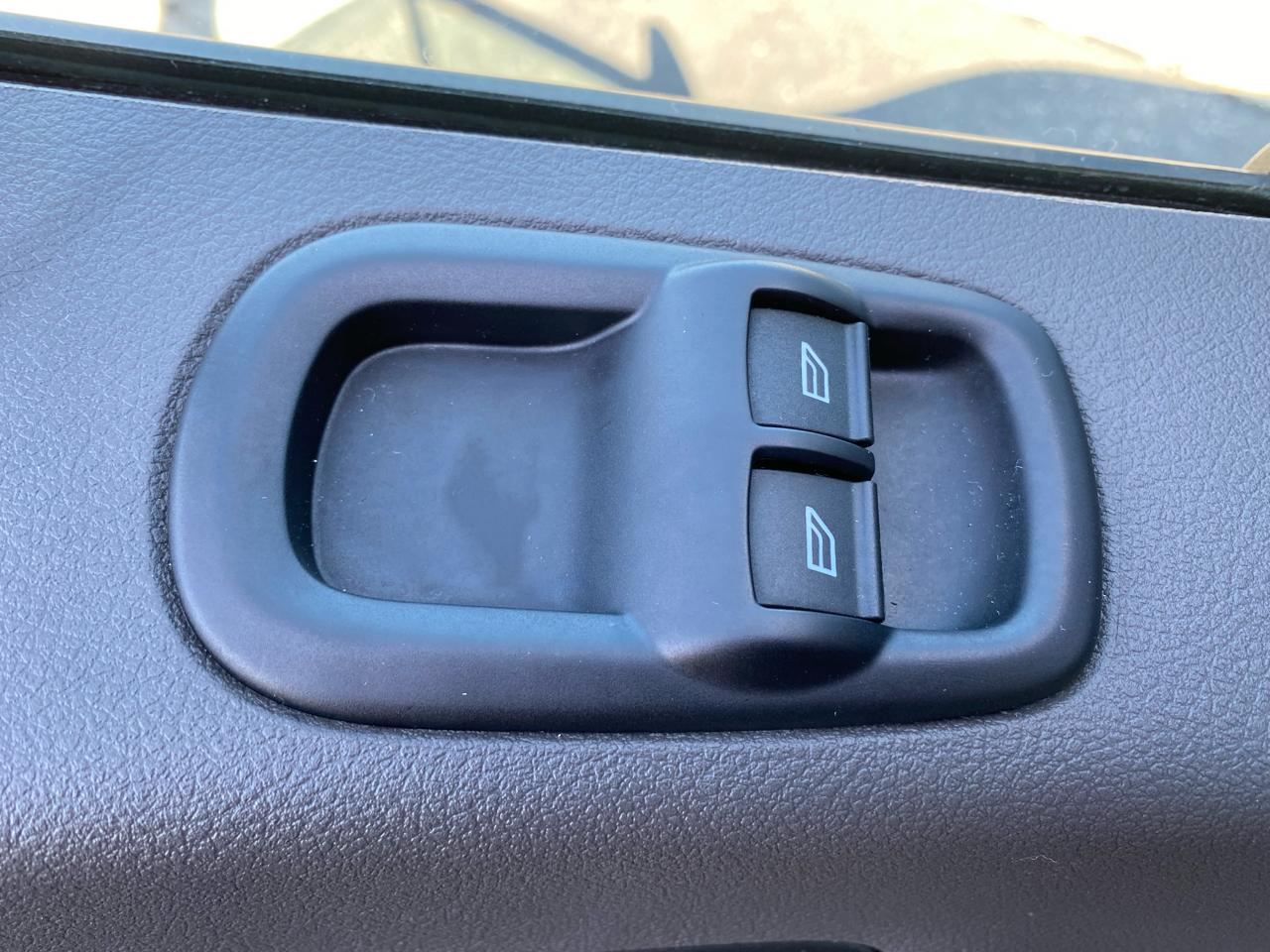 Ford Transit Cargo Van T-250 148" EL Hi Rf 9070 GVWR RWD 2023