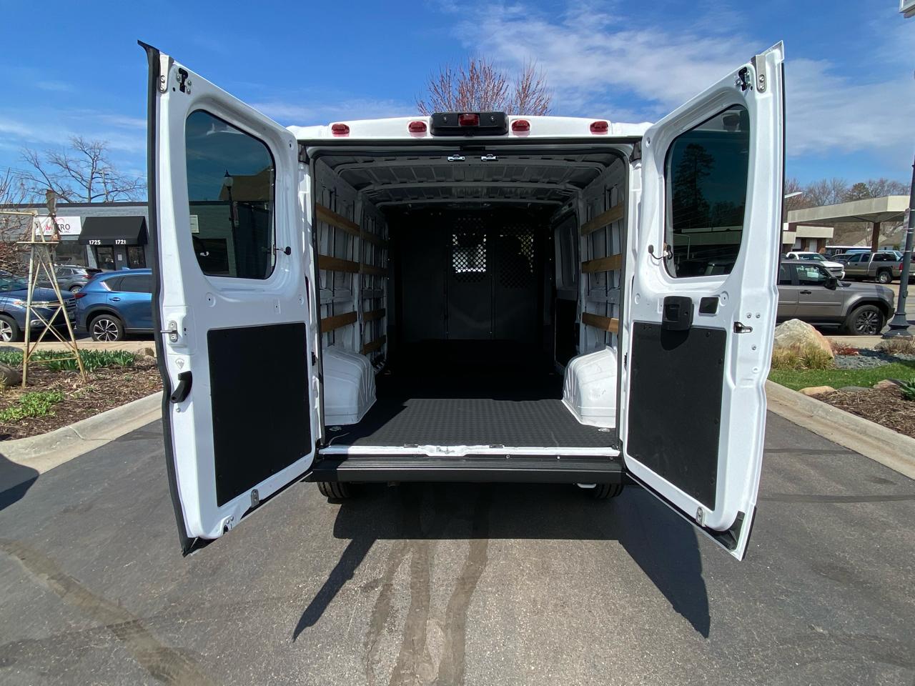 RAM ProMaster Cargo Van Tradesman 2500 Low Roof 136" WB w/Pass Seat 2025