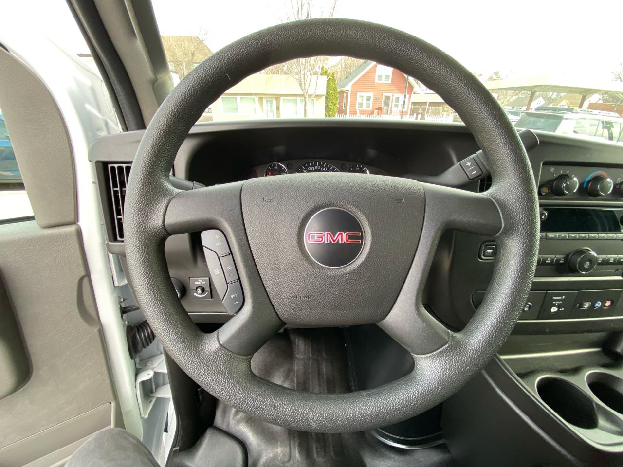 GMC Savana Cargo Van RWD 2500 135" 2024