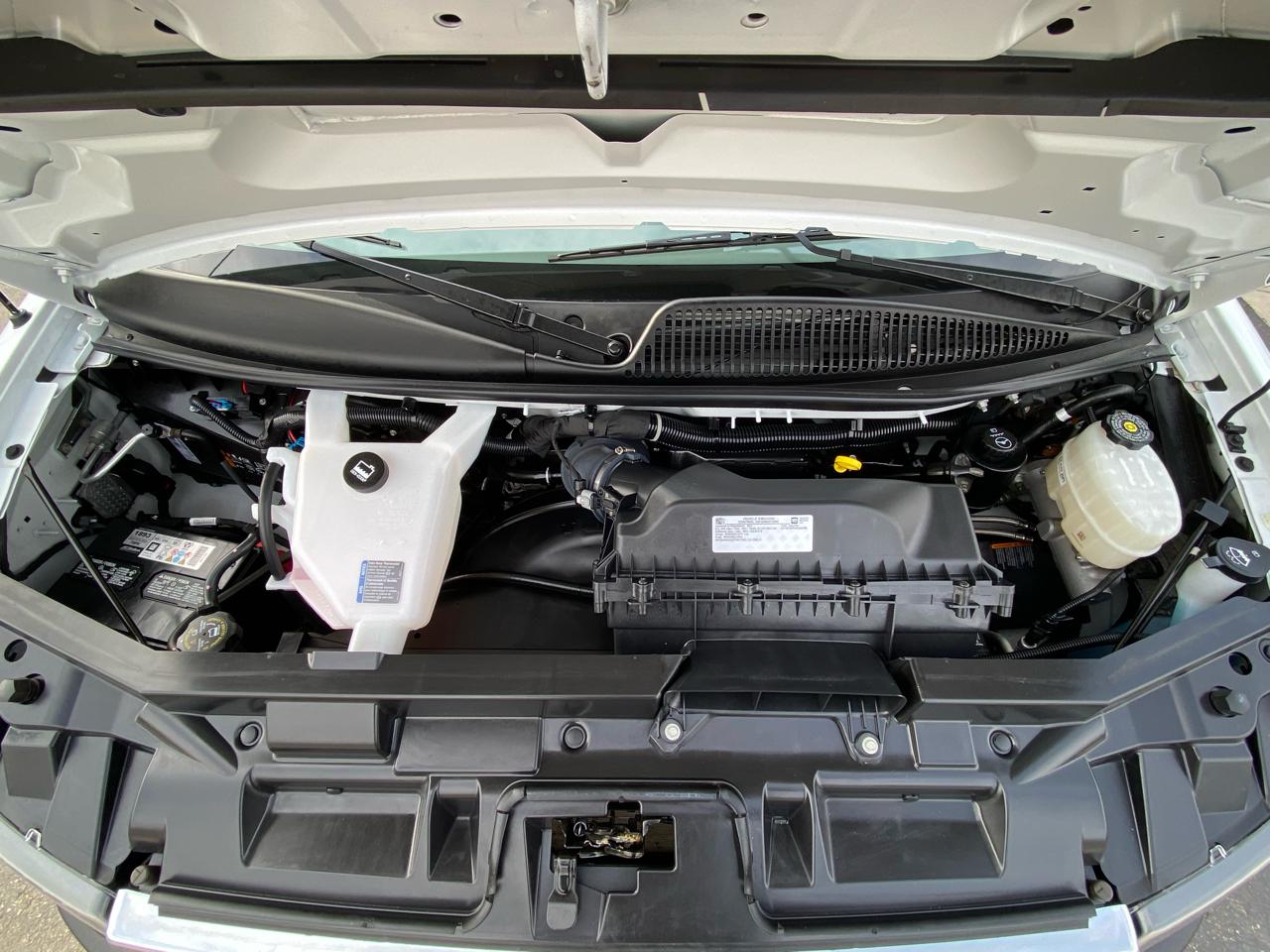 GMC Savana Cargo Van RWD 2500 135" 2024