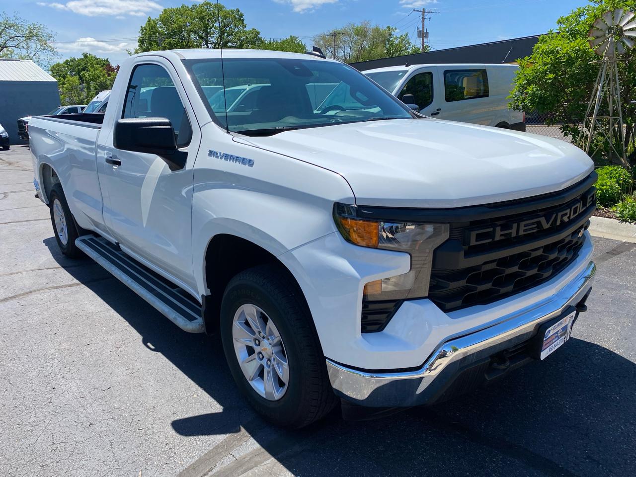 Chevrolet Silverado 1500 2WD Reg Cab 140" Work Truck 2025