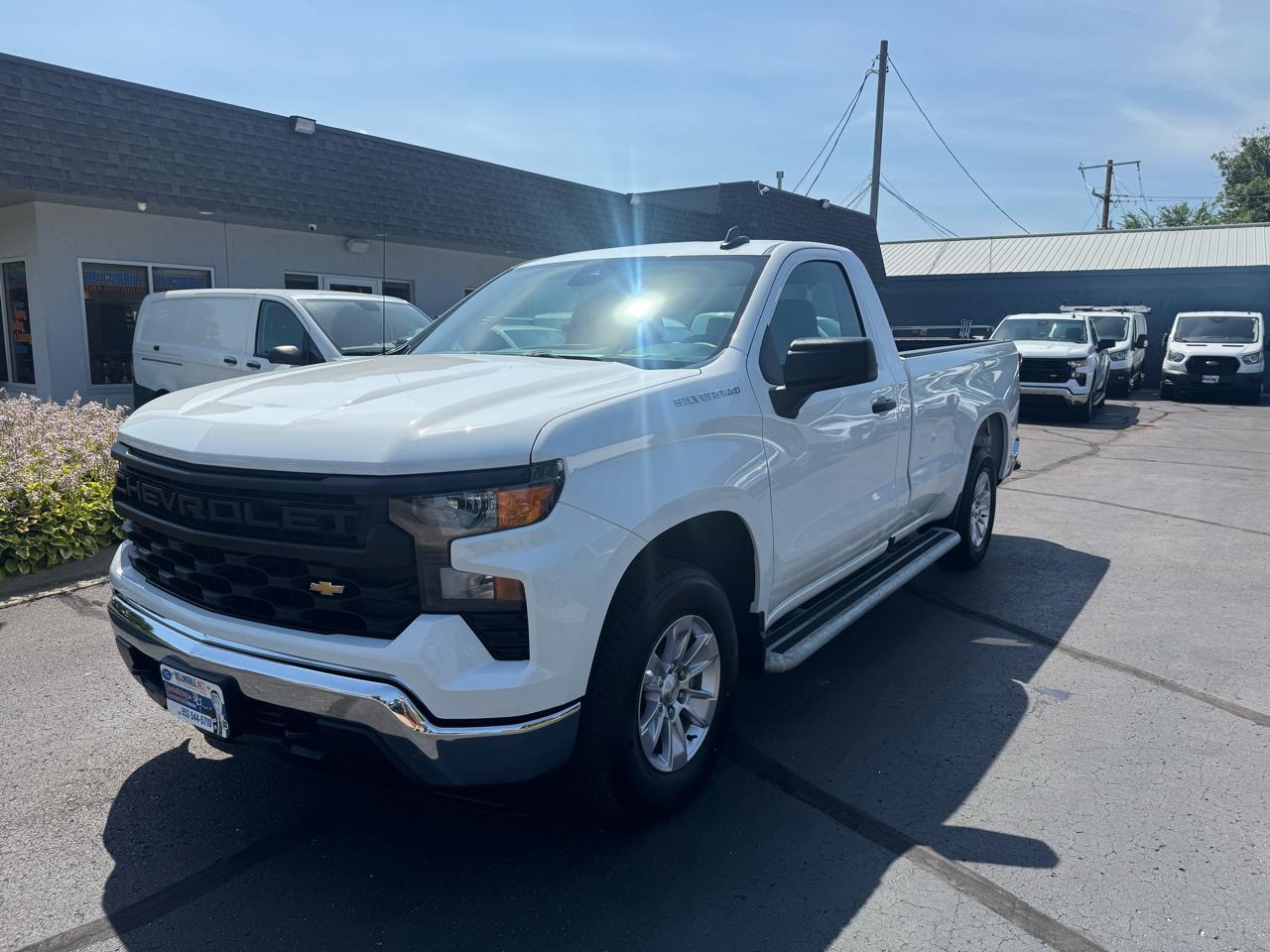 Chevrolet Silverado 1500 2WD Reg Cab 140" Work Truck 2025