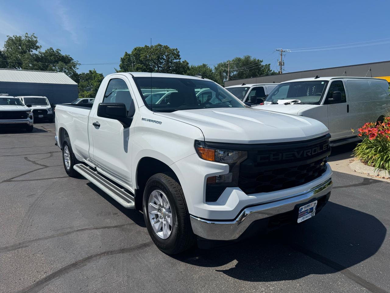 Chevrolet Silverado 1500 2WD Reg Cab 140" Work Truck 2025