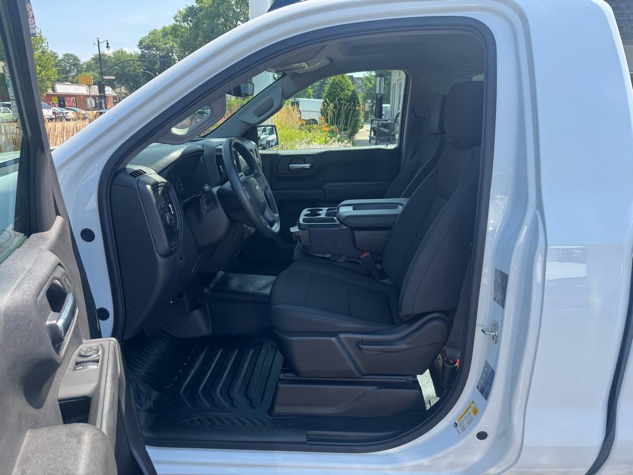 Chevrolet Silverado 1500 2WD Reg Cab 140" Work Truck 2025