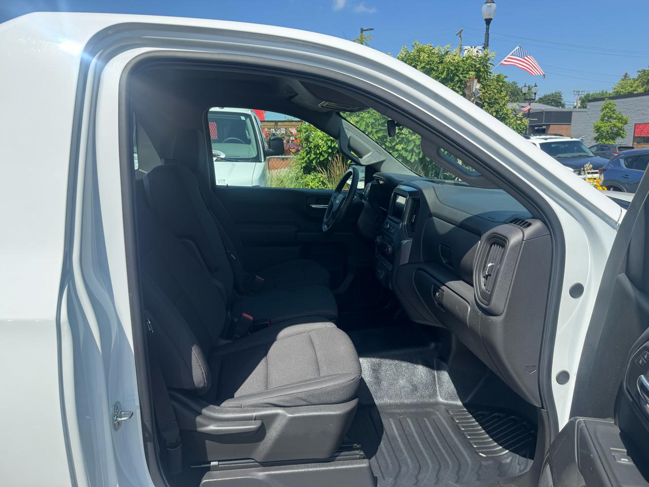 Chevrolet Silverado 1500 2WD Reg Cab 140" Work Truck 2025