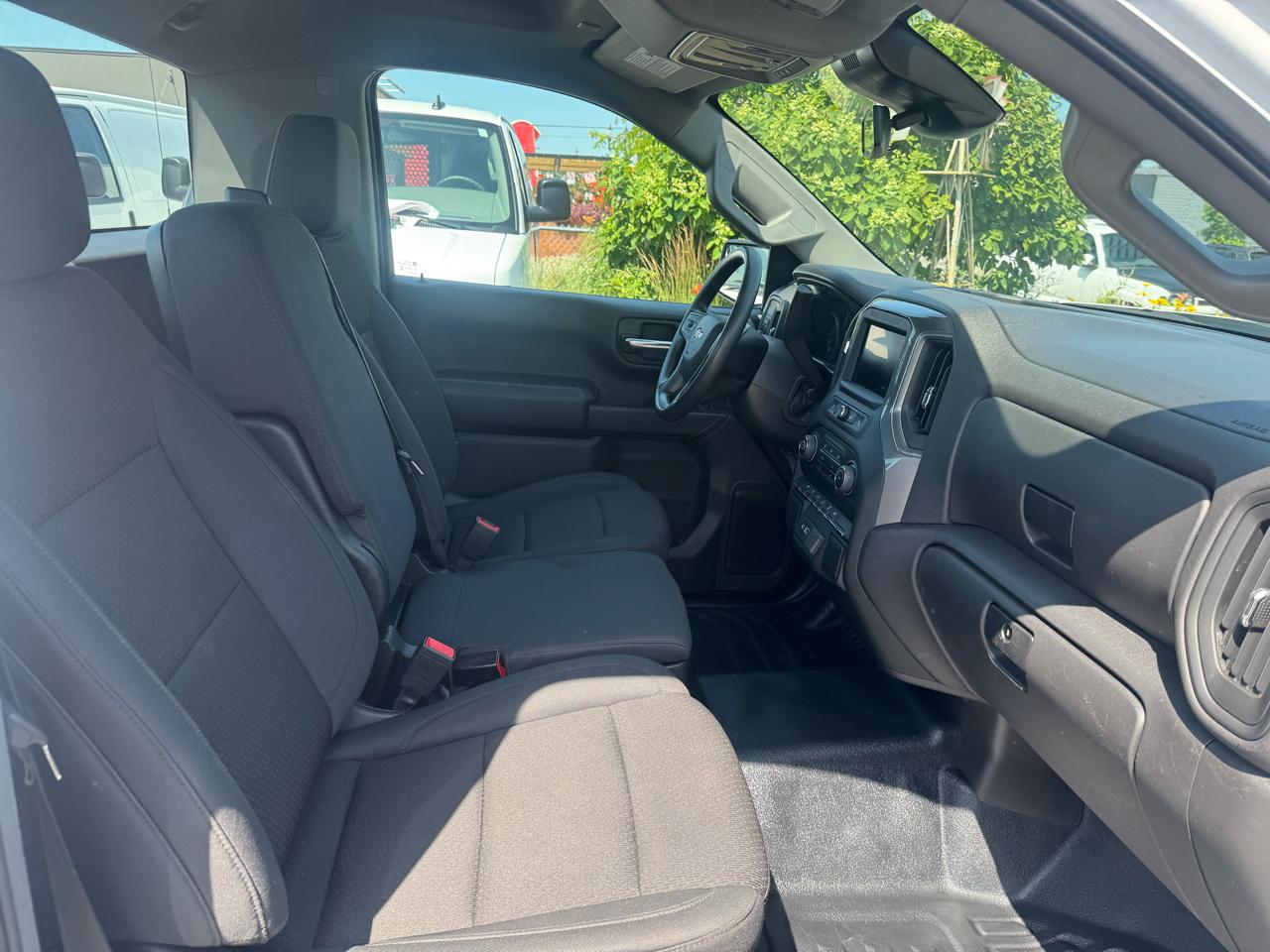 Chevrolet Silverado 1500 2WD Reg Cab 140" Work Truck 2025