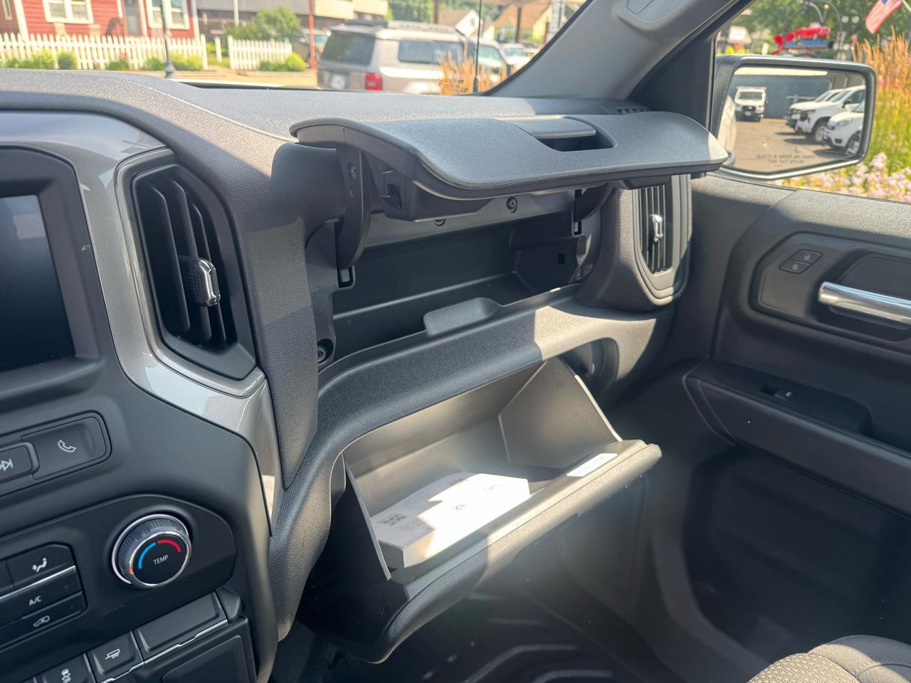 Chevrolet Silverado 1500 2WD Reg Cab 140" Work Truck 2025