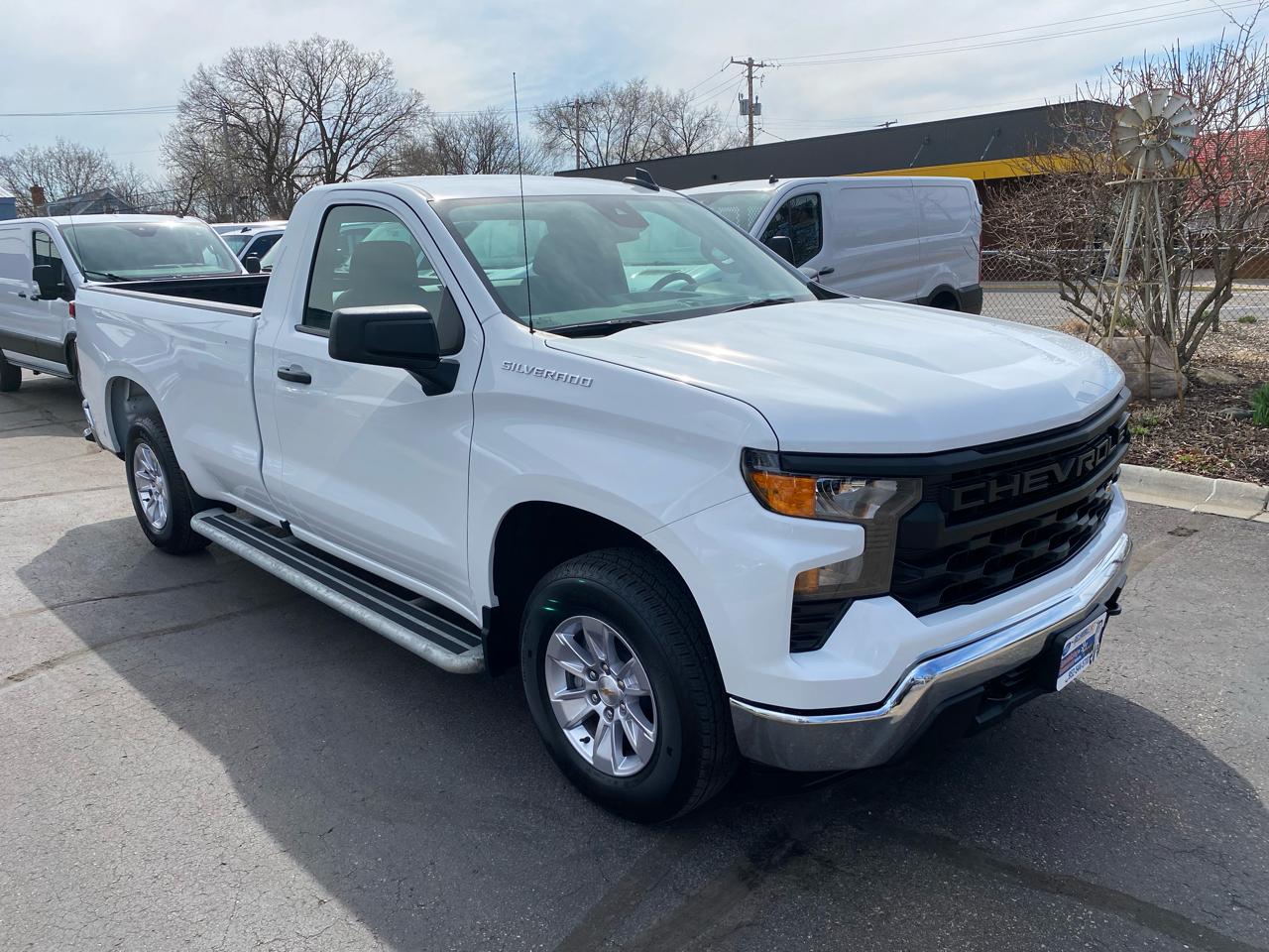 Chevrolet Silverado 1500 2WD Reg Cab 140" Work Truck 2025