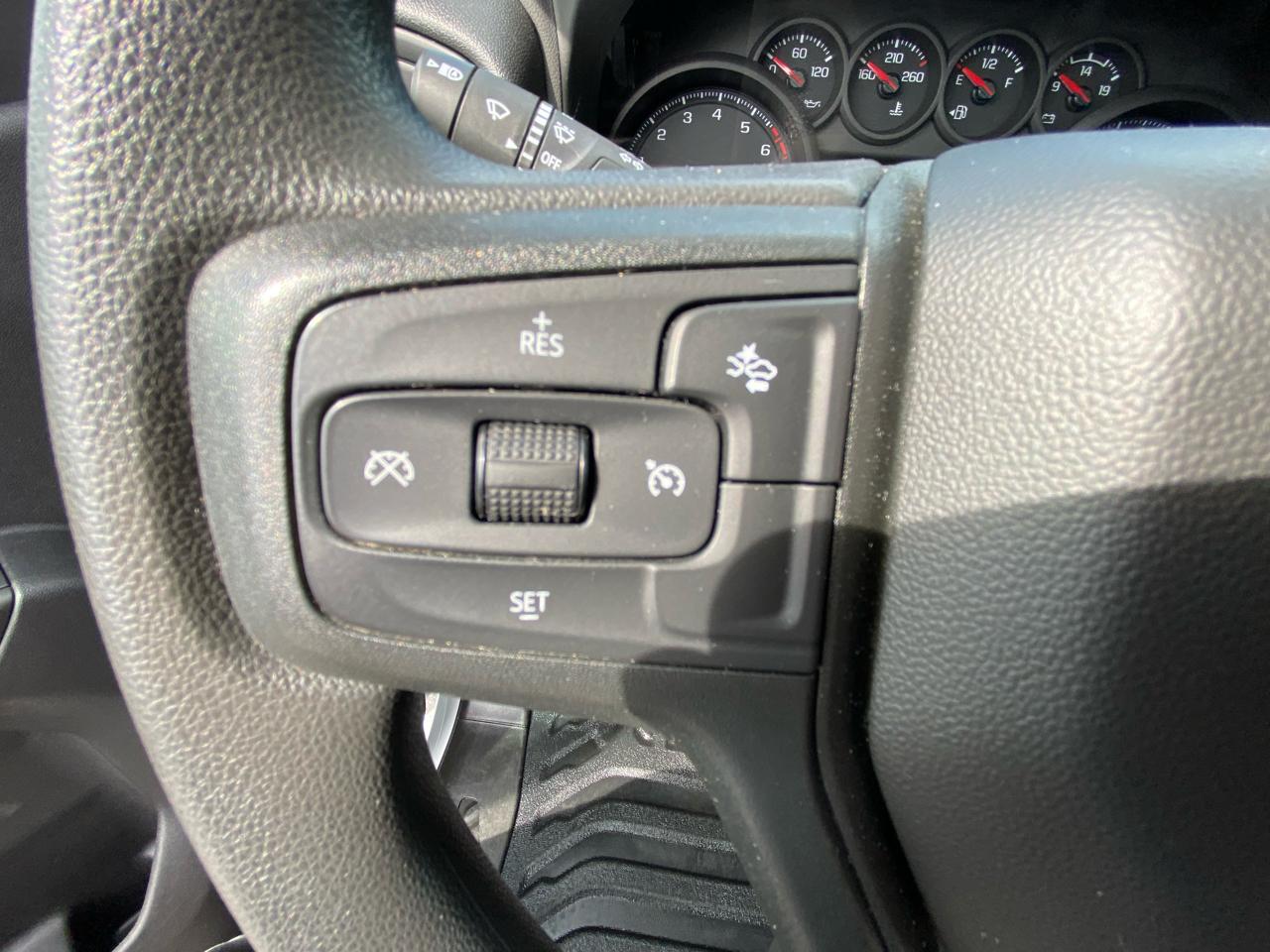 Chevrolet Silverado 1500 2WD Reg Cab 140" Work Truck 2025