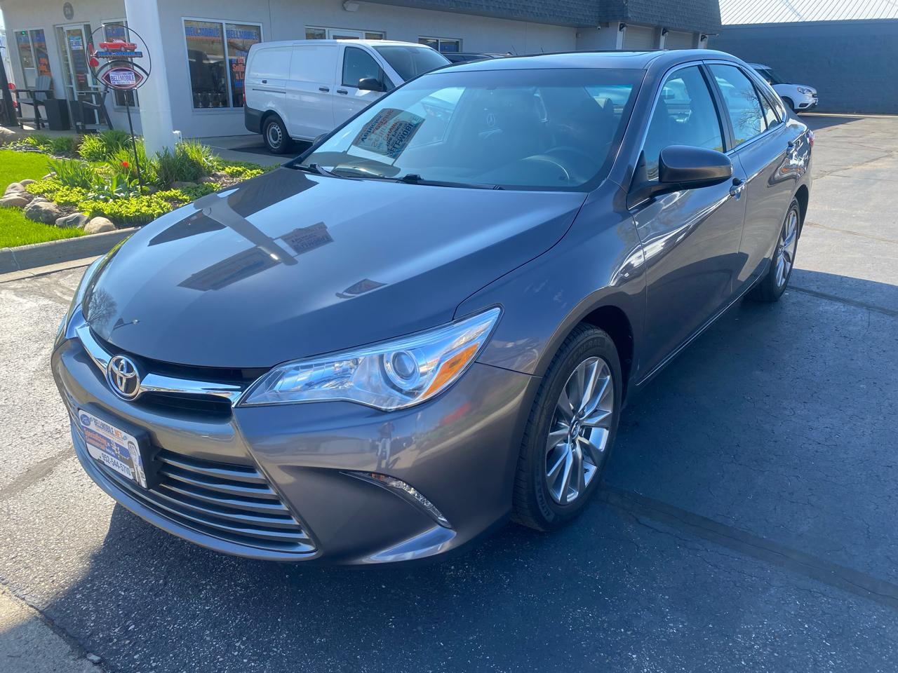 Toyota Camry XLE 4D Sedan 2017