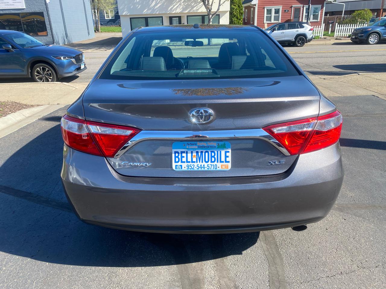 Toyota Camry XLE 4D Sedan 2017