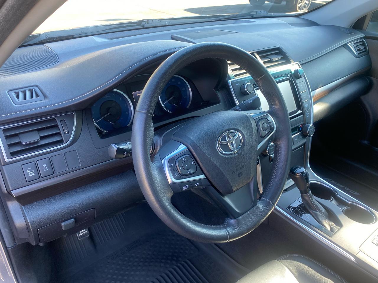 Toyota Camry XLE 4D Sedan 2017