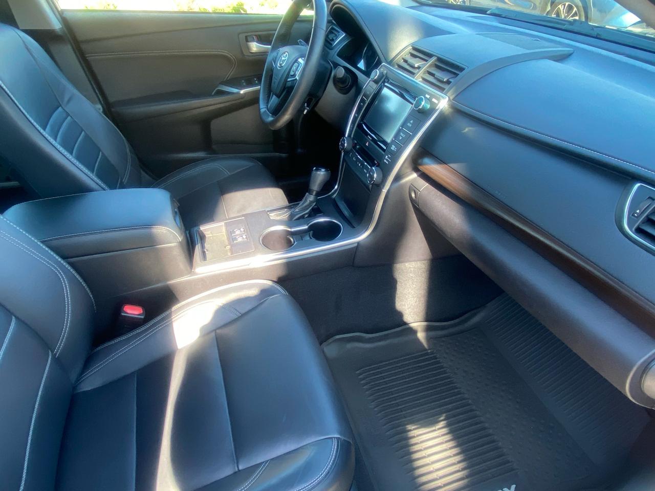 Toyota Camry XLE 4D Sedan 2017