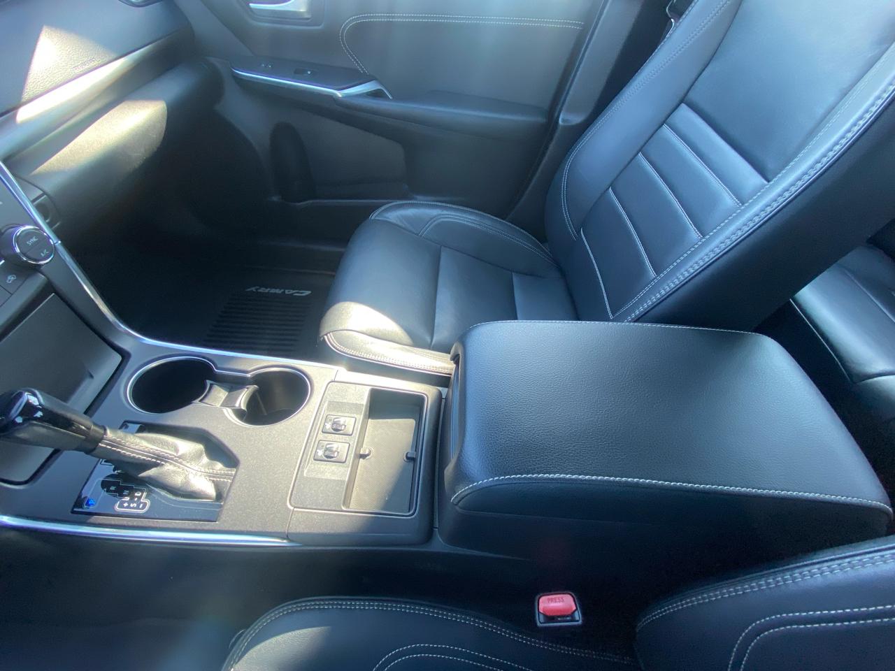 Toyota Camry XLE 4D Sedan 2017