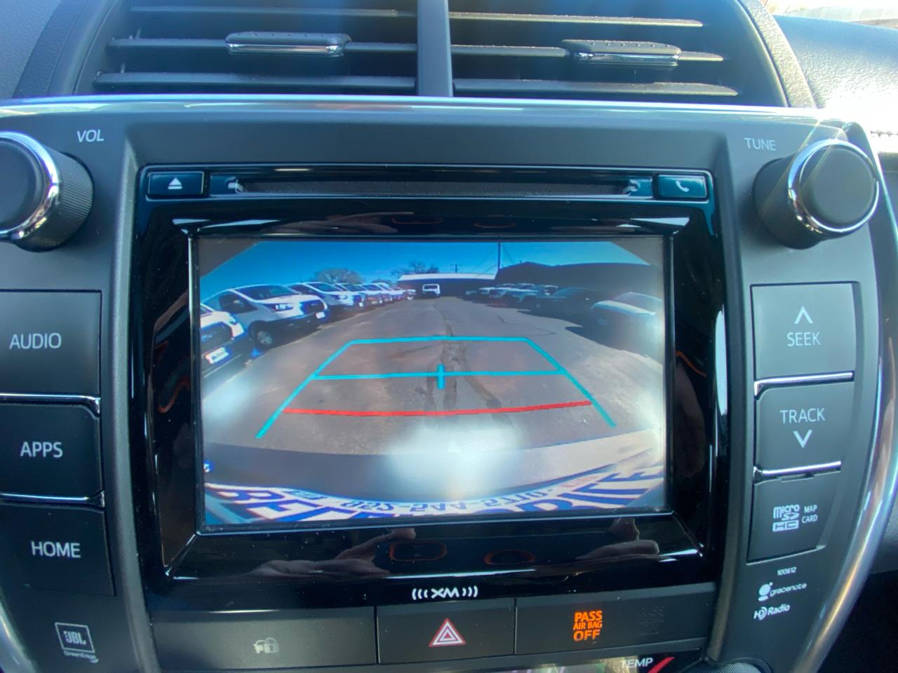 Toyota Camry XLE 4D Sedan 2017