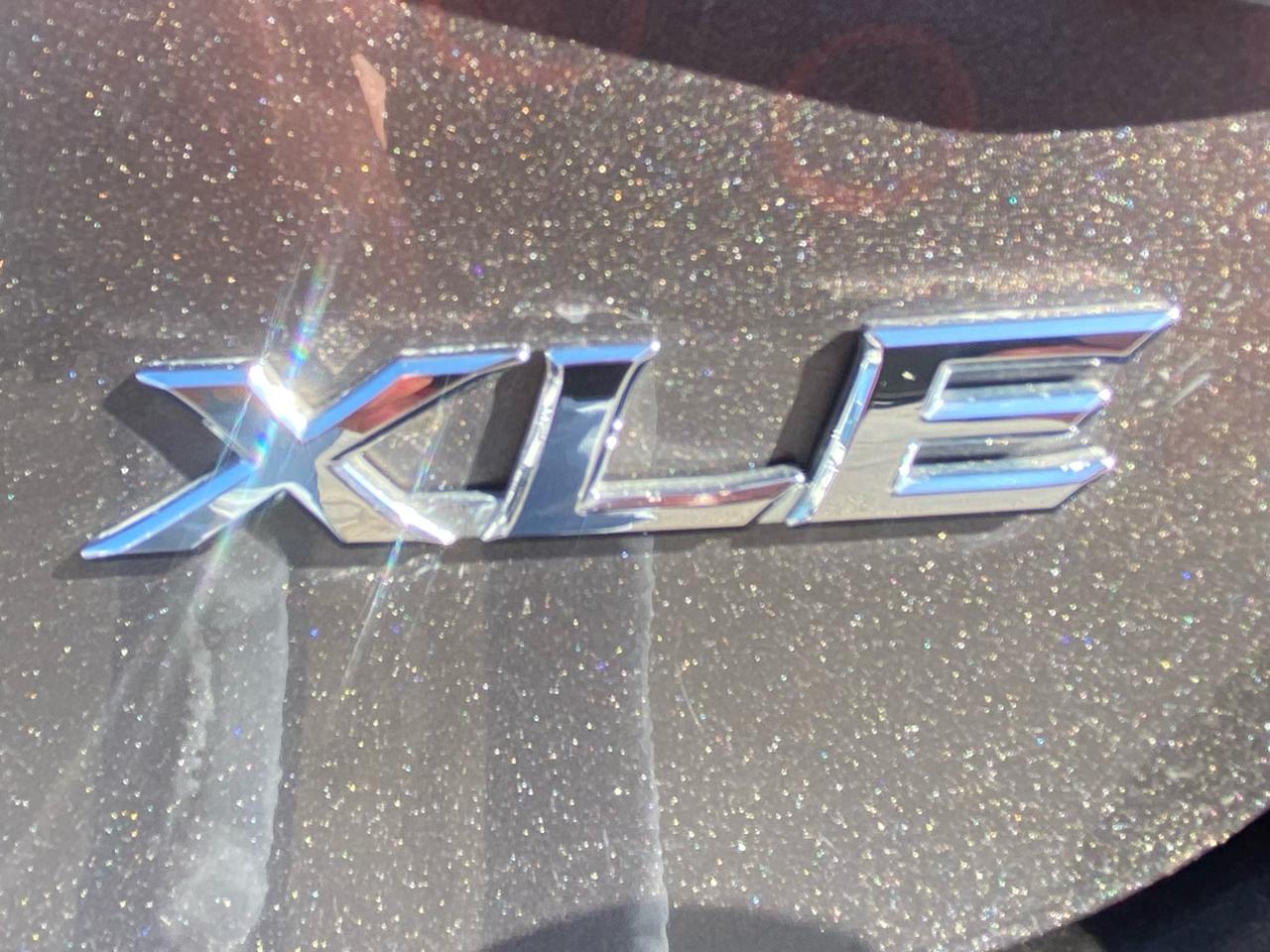 Toyota Camry XLE 4D Sedan 2017