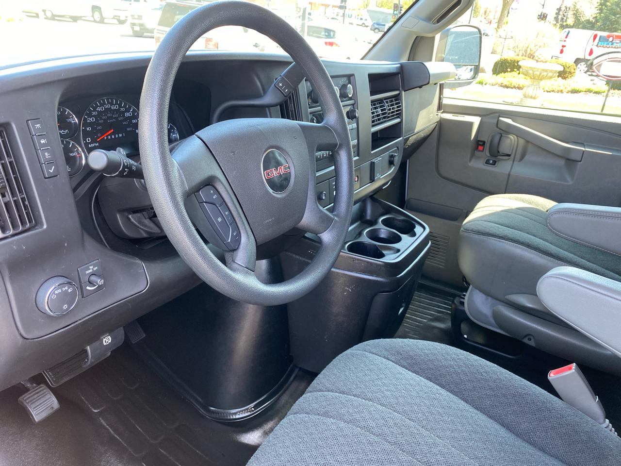 GMC Savana Cargo Van RWD 2500 135" 2024