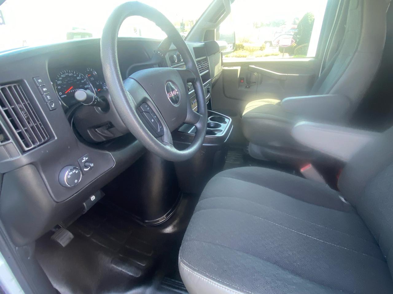 GMC Savana Cargo Van RWD 2500 135" 2024