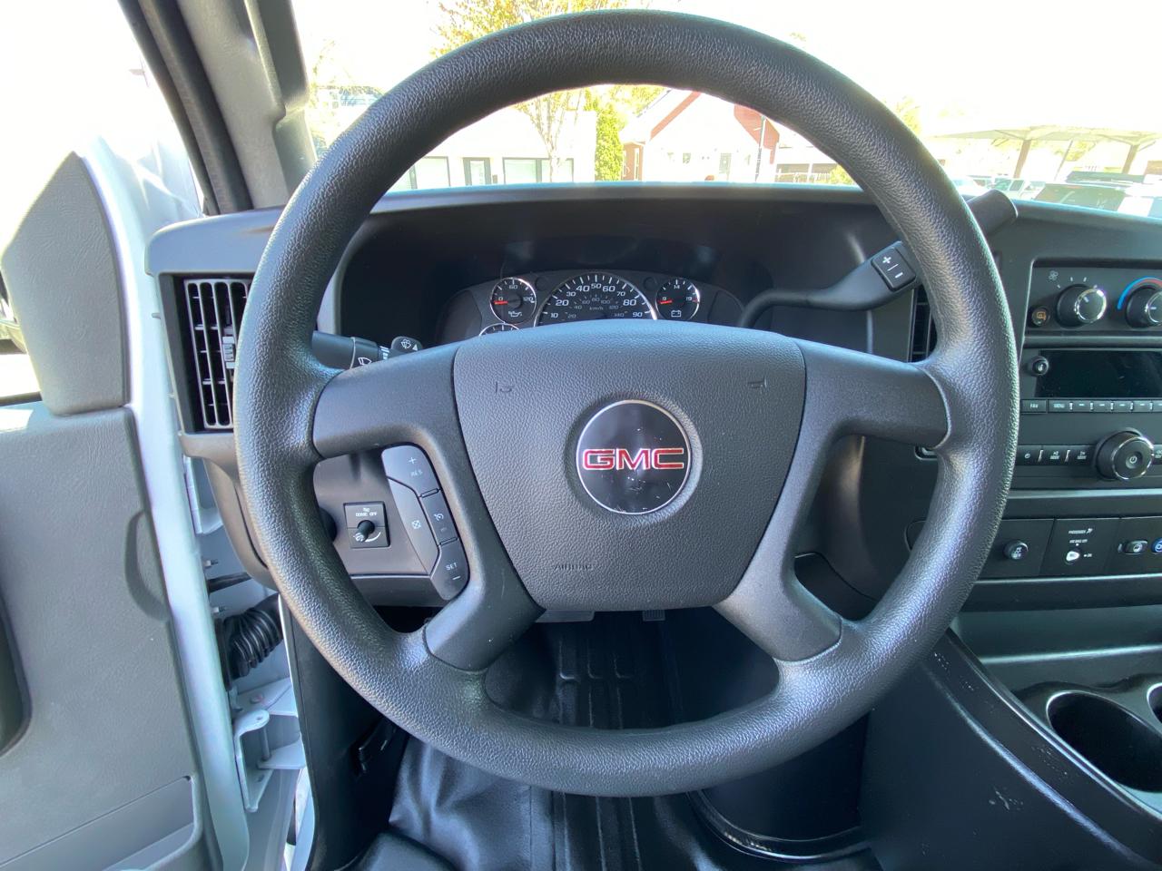 GMC Savana Cargo Van RWD 2500 135" 2024