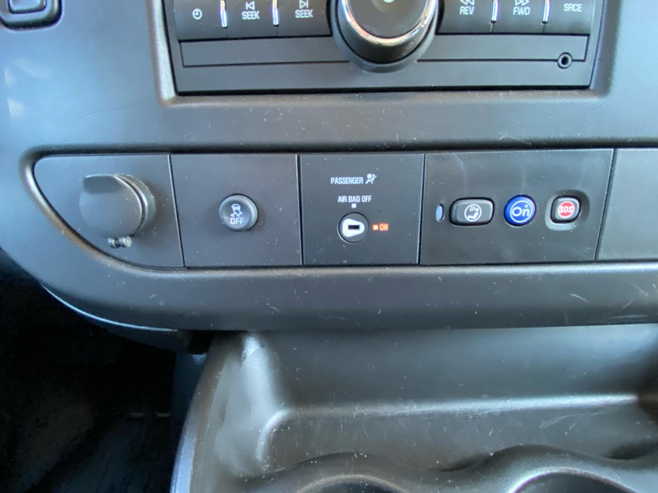 GMC Savana Cargo Van RWD 2500 135" 2024