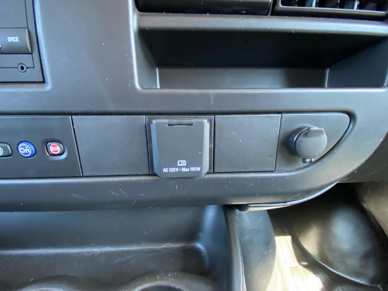 GMC Savana Cargo Van RWD 2500 135" 2024