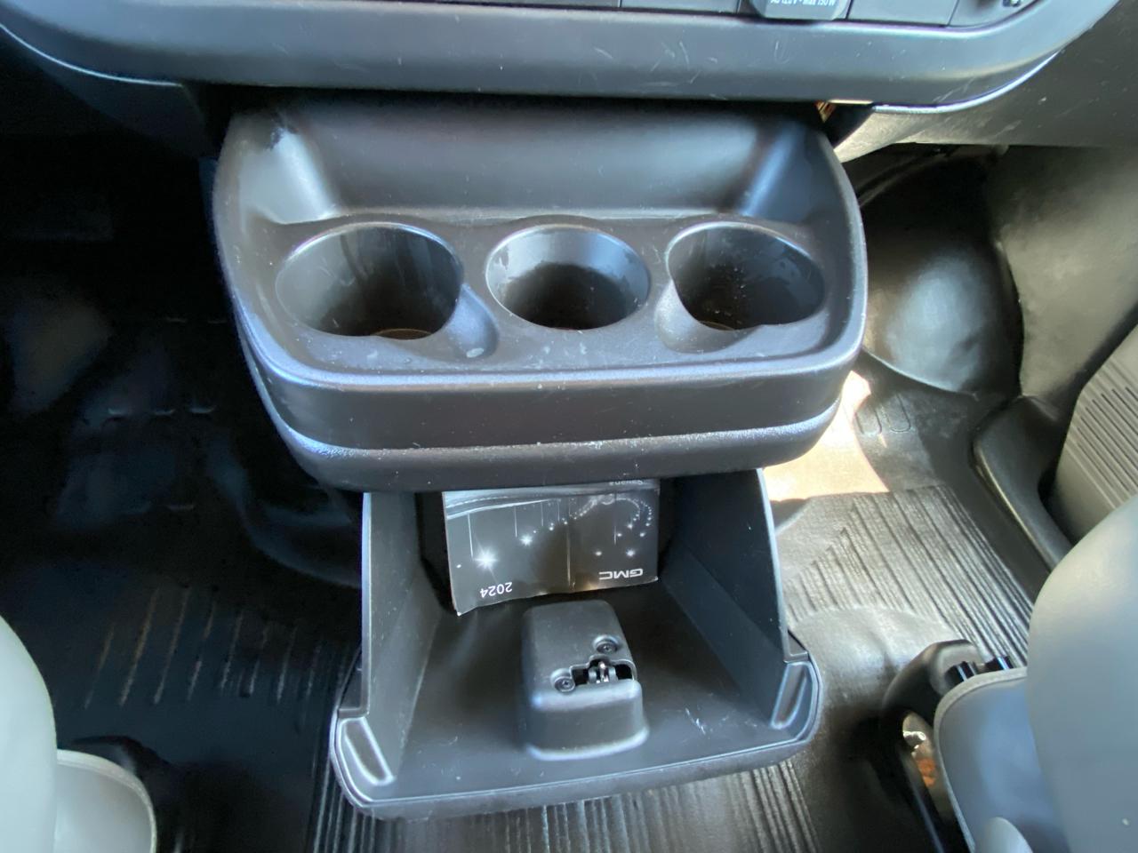 GMC Savana Cargo Van RWD 2500 135" 2024