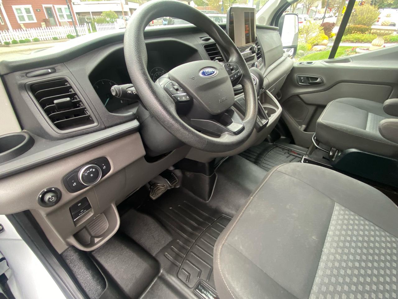 Ford Transit Crew Van T-250 130" Low Rf 9070 GVWR RWD 2021