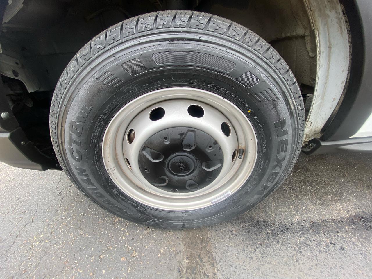 Ford Transit Crew Van T-250 130" Low Rf 9070 GVWR RWD 2021