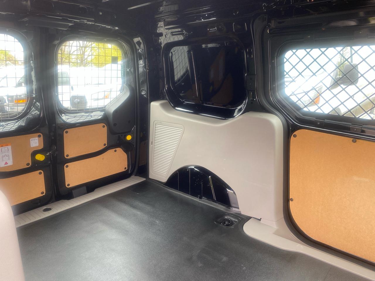 Ford Transit Connect Van XLT LWB w/Rear Symmetrical Doors 2022